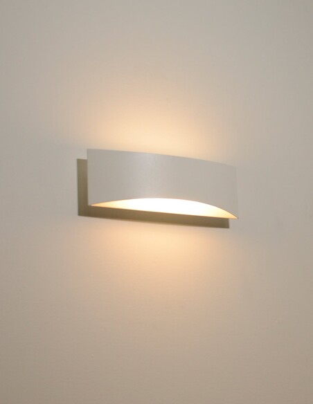 BRISTOL Up & Down Wall Light Curved 8W Tri-Colour BRISTOL