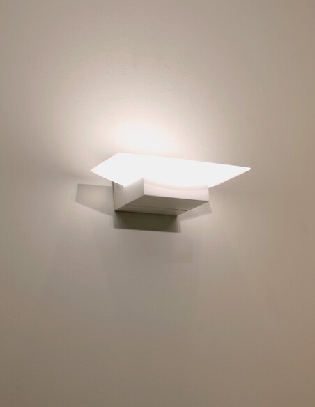 HELSINKI Up & Down Wall Light Curved 6W HELSINKI