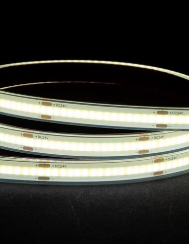 9.6W 5500K IP68 24v DC 300LED CSP LED Strip
